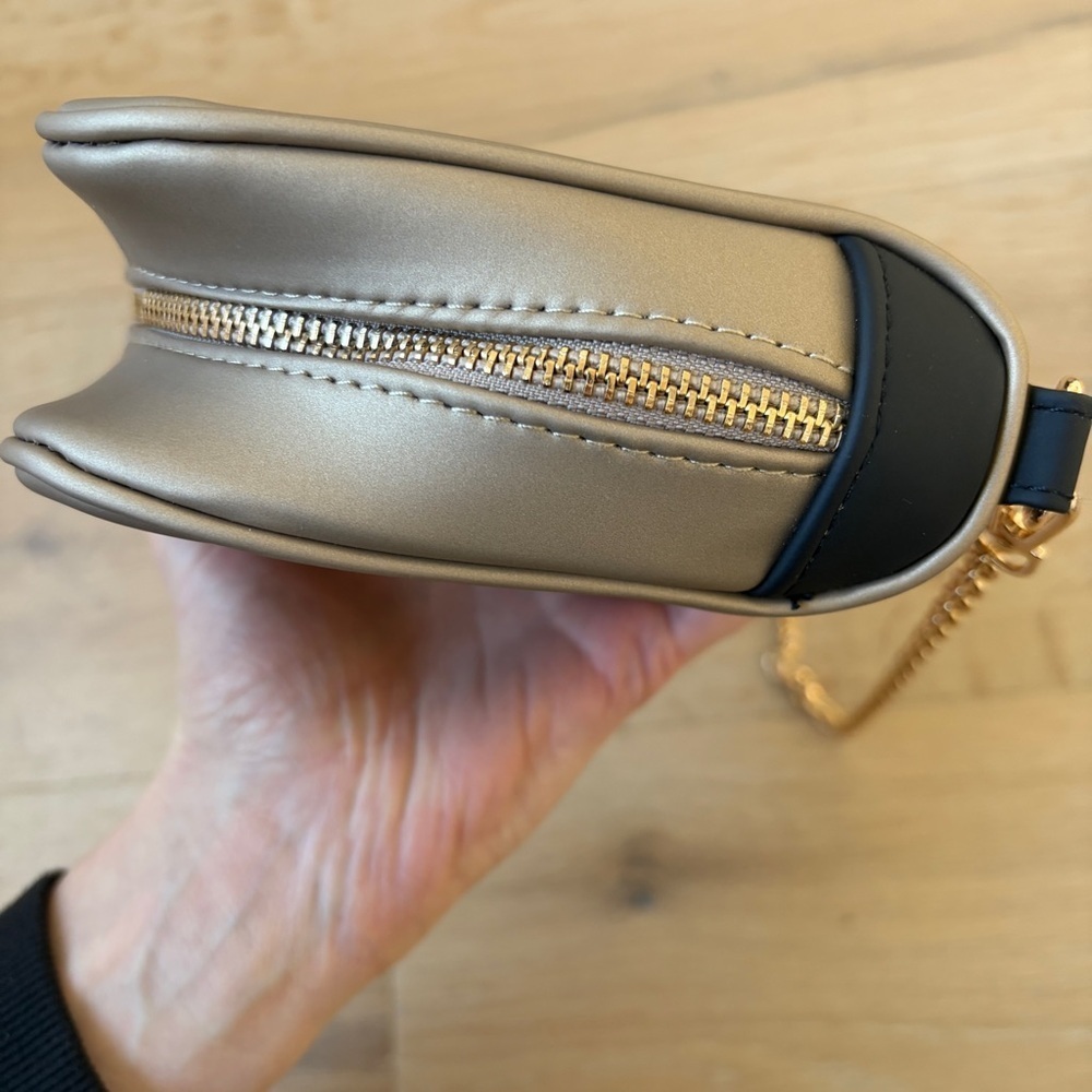 Versace Fragrance Gold Clutch Shoulder Crossbody Handbag*H - Picture 5 of 6